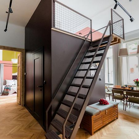 Quiet Luxury On Florianska Apartment Krakow Luaran gambar