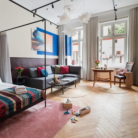 Quiet Luxury On Florianska Apartment Krakow Luaran gambar