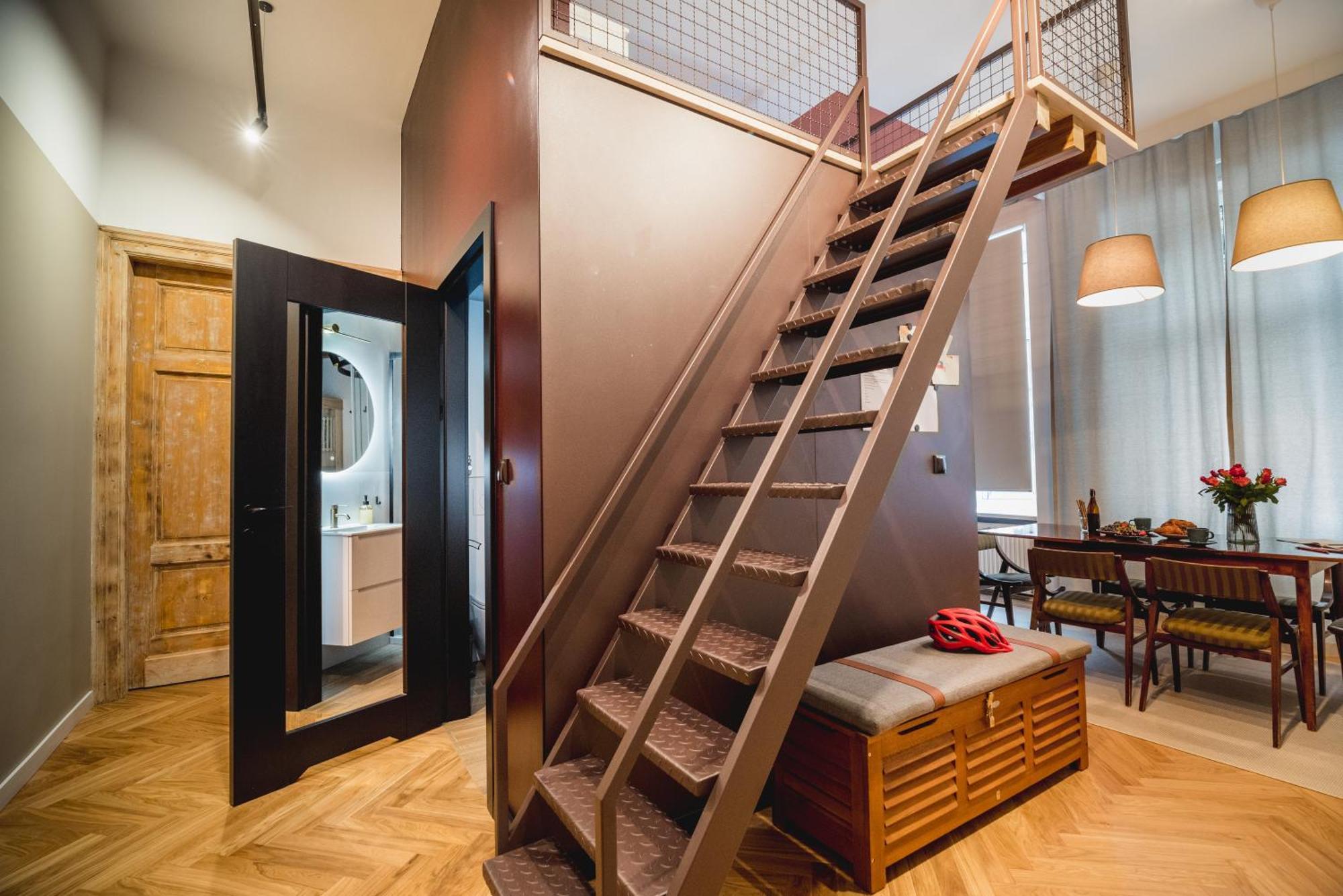 Quiet Luxury On Florianska Apartment Krakow Luaran gambar