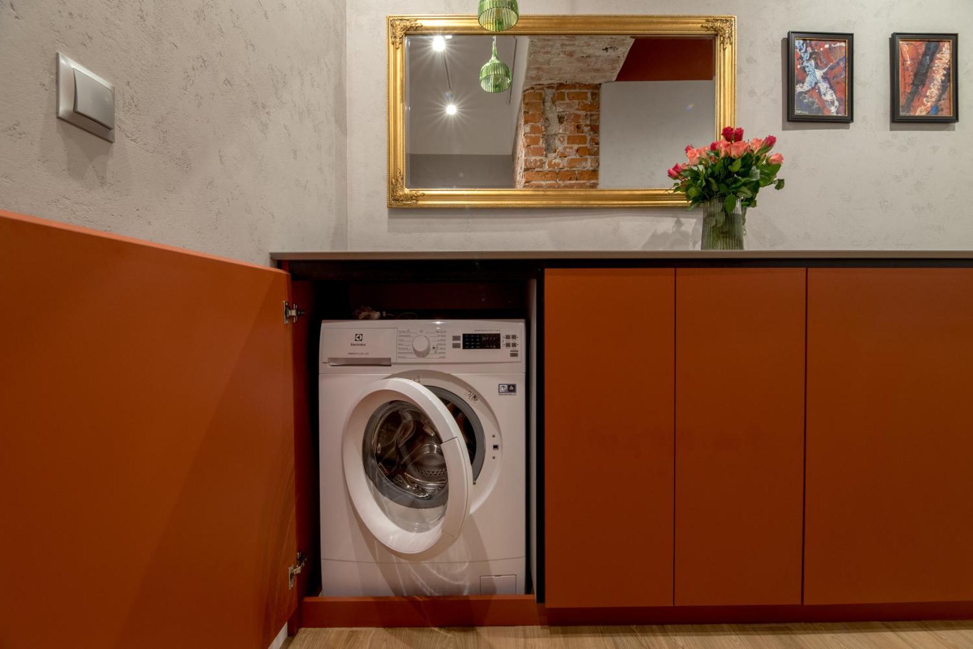 Quiet Luxury On Florianska Apartment Krakow Luaran gambar