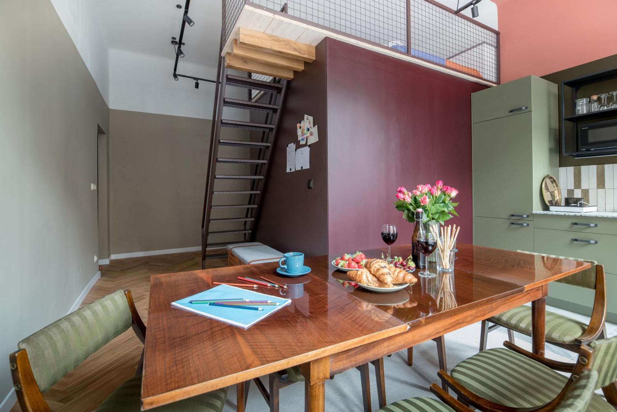 Quiet Luxury On Florianska Apartment Krakow Luaran gambar