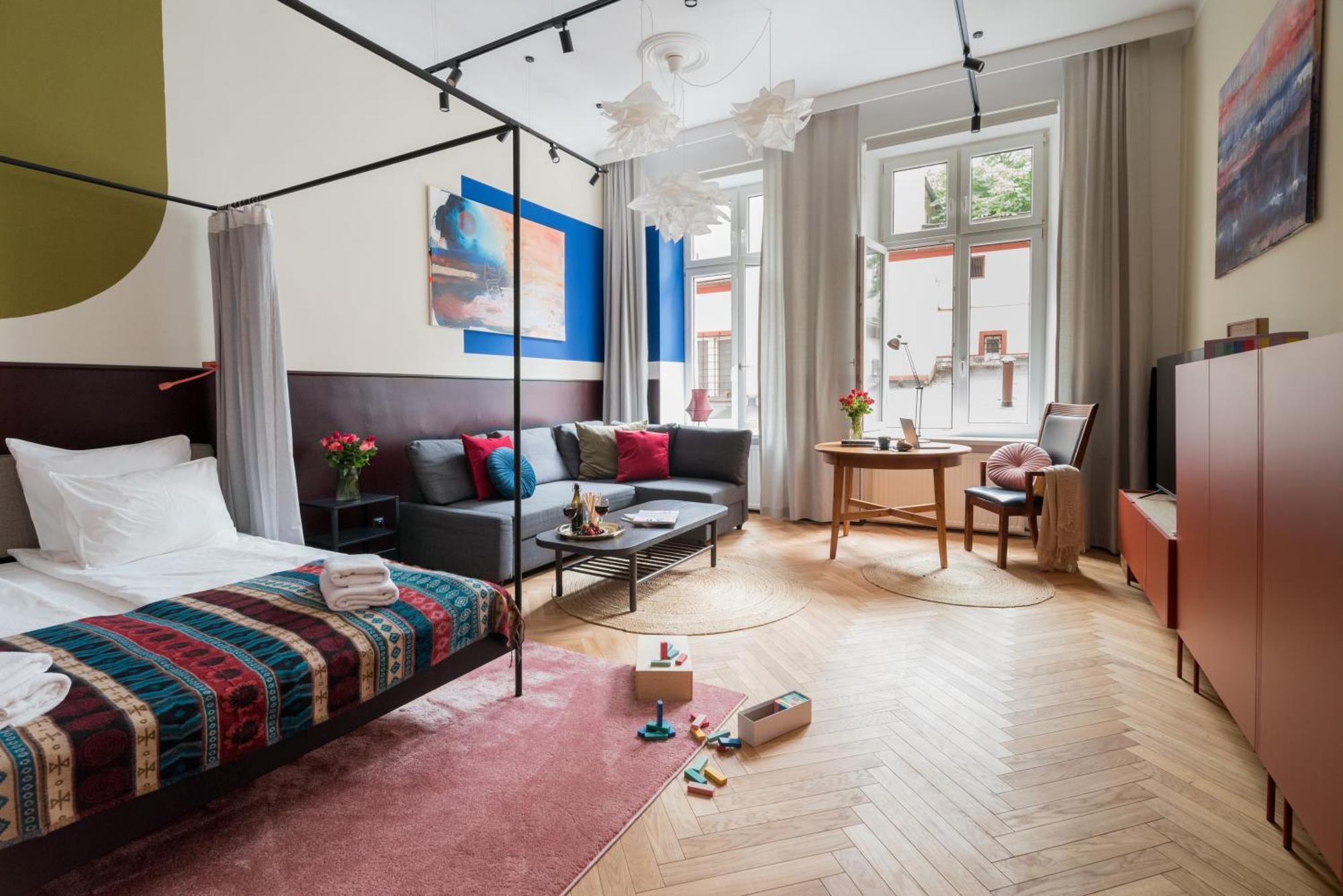 Quiet Luxury On Florianska Apartment Krakow Luaran gambar